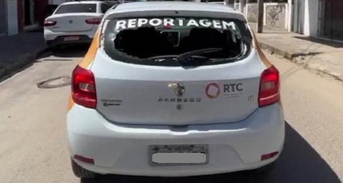 Veículo da TV Tambaú é alvo de pedrada em João Pessoa
