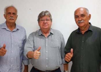 Prefeito de Santa Luzia declara apoio à reeleição de João Azevêdo