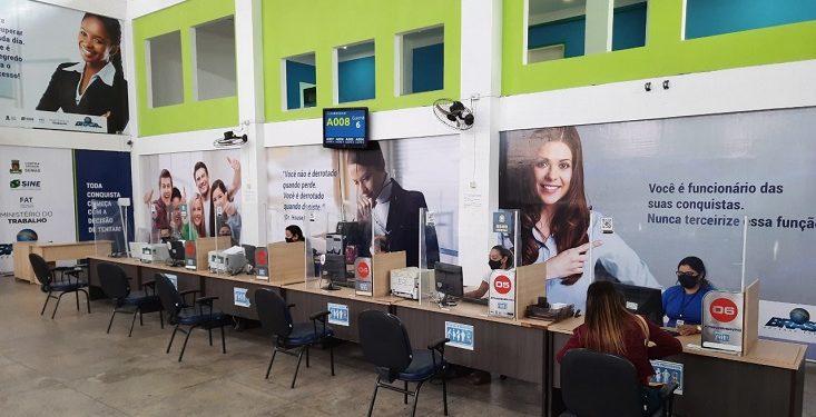 Campina Grande inicia semana com 73 oportunidades de emprego