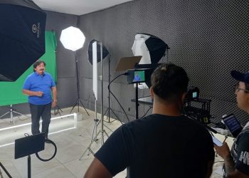 Laércio Braga grava guia eleitoral para o rádio e TV