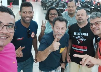 Candidato a deputado estadual ligado à enfermagem reúne assessoria para planejar campanha