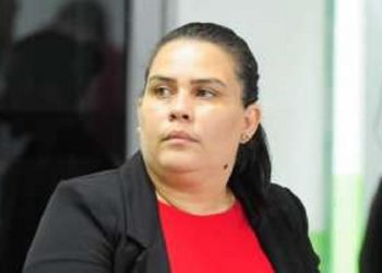 Justiça Eleitoral cassa mandato da prefeita de Bayeux