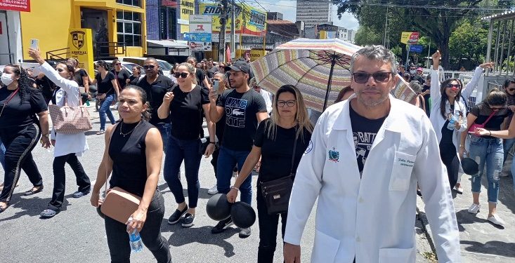 Fábio Petterson prestigia evento da Enfermagem no Centro de João Pessoa e se posiciona contra decisão de Barroso