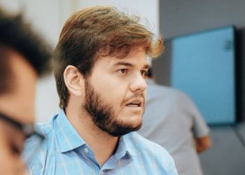 Prefeito de Campina Grande determina circulação de ônibus gratuito neste domingo, dia das eleições