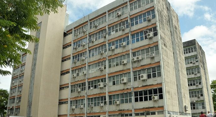 Estado paga salários de outubro dos servidores nos dias 27 e 28