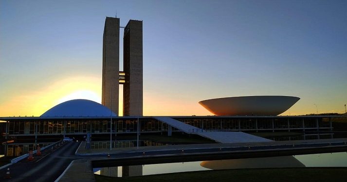 PP e União Brasil discutem fusão após primeiro turno das eleições