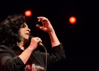 Morre, aos 77 anos, a cantora Gal Costa