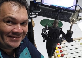 Radialista confirma entendimentos para estrear programa na Pop FM no início de 2023