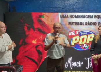 POP FM se destaca, faz homenagem a Eudes Toscano e inaugura moderna cabine de transmissão no Almeidão