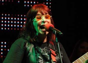 Morre aos 75 anos em São Paulo a cantora Rita Lee