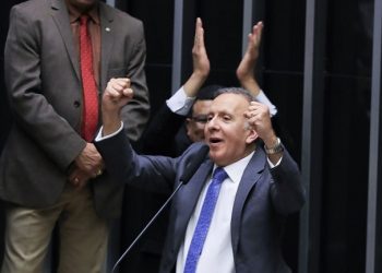 Câmara aprova PEC da Reforma Tributária