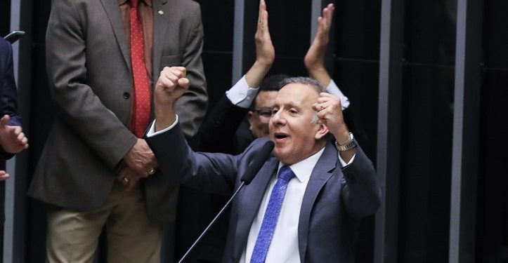 Câmara aprova PEC da Reforma Tributária