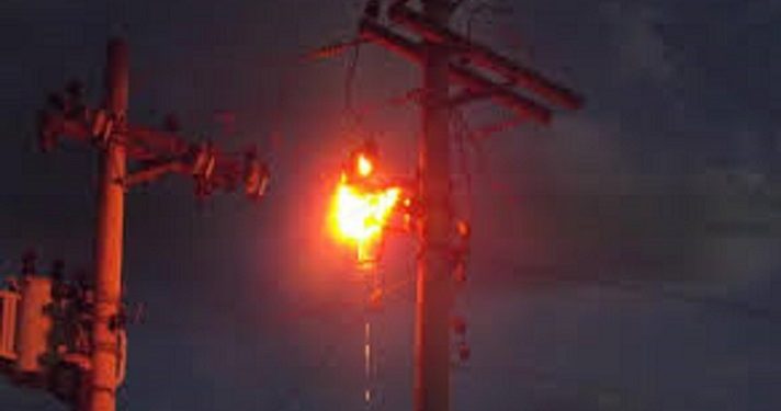 Energisa é condenada a indenizar consumidora em decorrência da explosão de poste