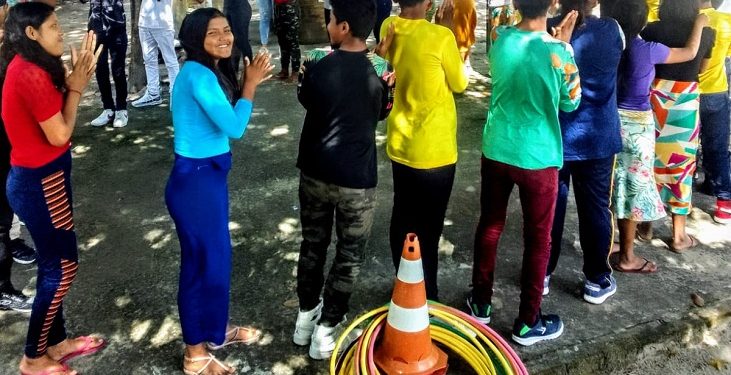 Projeto social da Astra-13 beneficia alunos de escola municipal com atividades recreativas