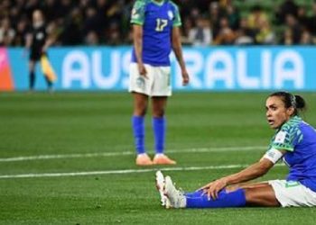 Brasil não passa do empate com a Jamaica, é eliminado e Marta dá adeus aos mundiais