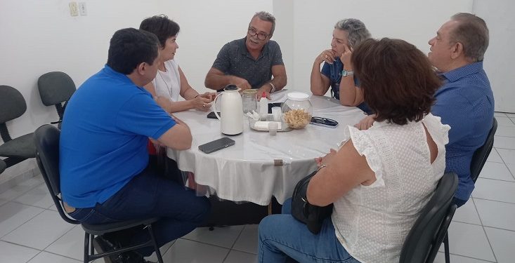 Presidente do SINDESEPB recebe candidatos ao CREA e MÚTUA
