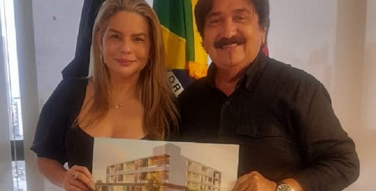 Presidente do SINCONTABIL-PB, Laércio Braga, recebe visita da prefeita de Conde, Karla Pimentel