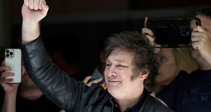 Com cerca de 14 milhões de votos, Javier Milei é eleito presidente da Argentina e esquerda admite a derrota