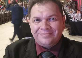 Jornalista se destaca como Mestre de Cerimônia e apresentador de grandes eventos