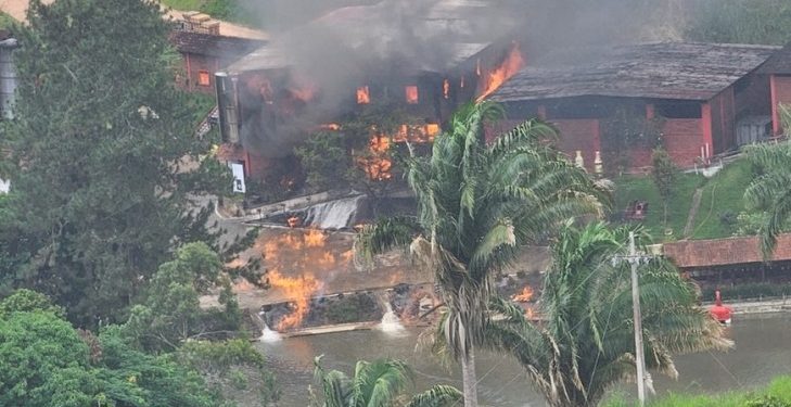 Após passar por incêndio neste domingo, Engenho Triunfo emite nota sobre o ocorrido