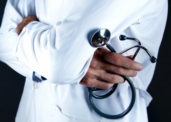 Médicos, clínicas e hospitais devem seguir novas regras de publicidade a partir desta segunda-feira, dia 11