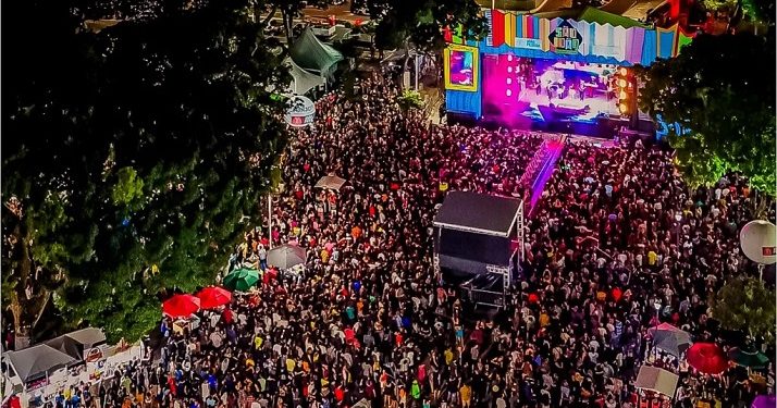 Eliane, a Rainha do Forró, é uma das atrações desta véspera de São João em João Pessoa