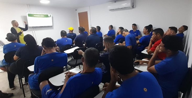 ISOMEDICINA promove treinamento sobre Hipertensão e Diabetes para colaboradores da empresa Ébano