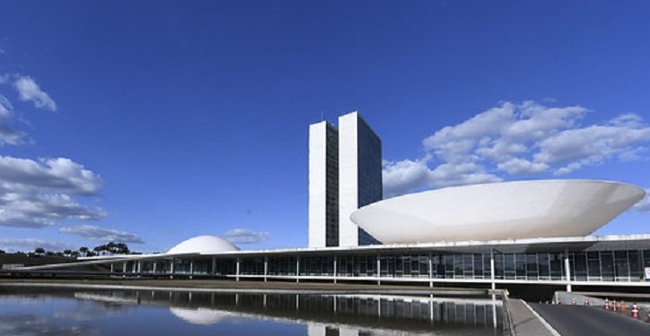 Aprovado na CCJ do Senado projeto que muda regras de inelegibilidade