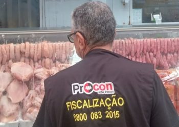 Fiscalização do Procon de João Pessoa em açougues notifica quatro supermercados da Capital