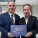 Sérgio Teixeira recebe relatório das atividades 2024 das mãos do presidente do TRT da Paraíba