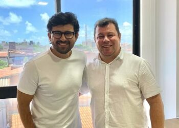 Secretário de Saúde de Cabedelo, Alexandre César, recebe moção com “Votos de Aplausos” da Câmara Municipal