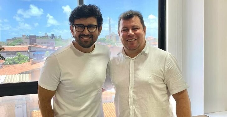 Secretário de Saúde de Cabedelo, Alexandre César, recebe moção com “Votos de Aplausos” da Câmara Municipal