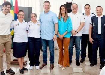 Prefeitura de Cabedelo entrega novos uniformes para Agentes de Saúde