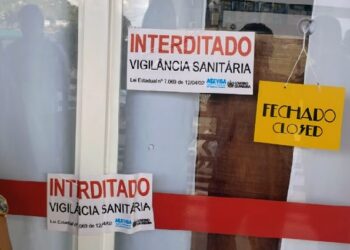 Agevisa/PB apreende medicamentos irregulares e interdita falsa farmácia na cidade de Queimadas