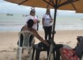 Equipes da Saúde de Cabedelo levam prevenção à população que frequenta as praias neste carnaval