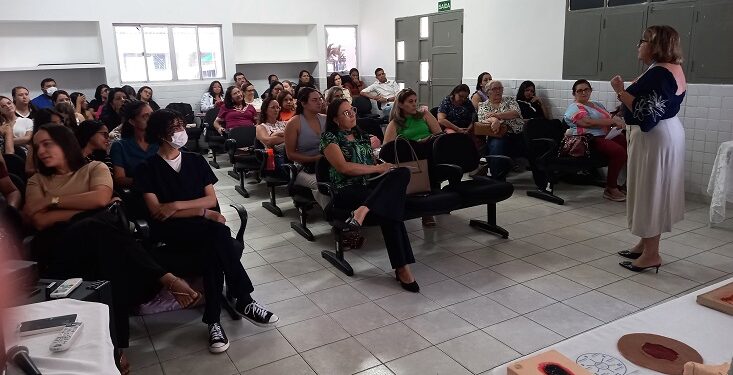 Secretaria de Saúde de Cabedelo promove capacitação sobre avaliação, prevenção e tratamento de feridas