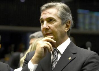 Ex-presidente Fernando Collor é preso pela PF em Maceió