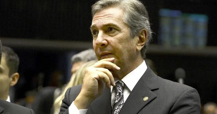 Ex-presidente Fernando Collor é preso pela PF em Maceió