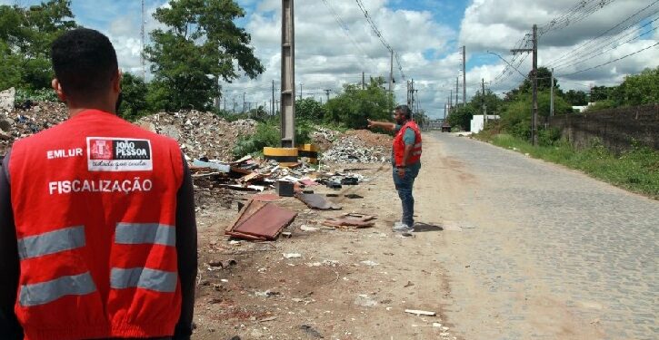 Emlur firma parceria com o Crea-PB para troca de informações sobre demolições