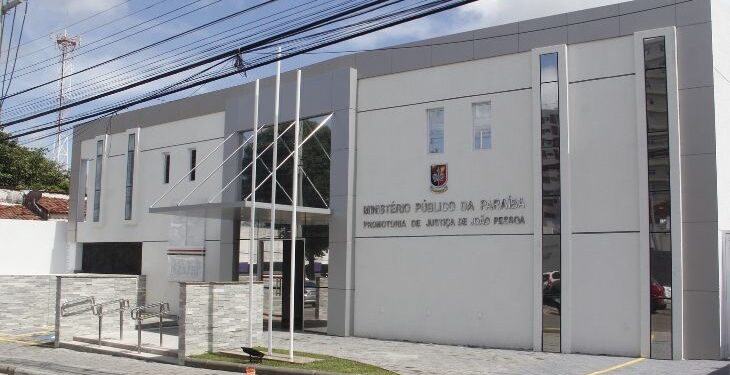 Ministério Público ajuíza ação contra ex-prefeito de Cabedelo por discriminar pessoas em situação de rua
