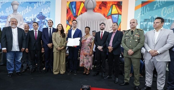 Governador Lucas Ribeiro empossa novos auxiliares do Governo da Paraíba